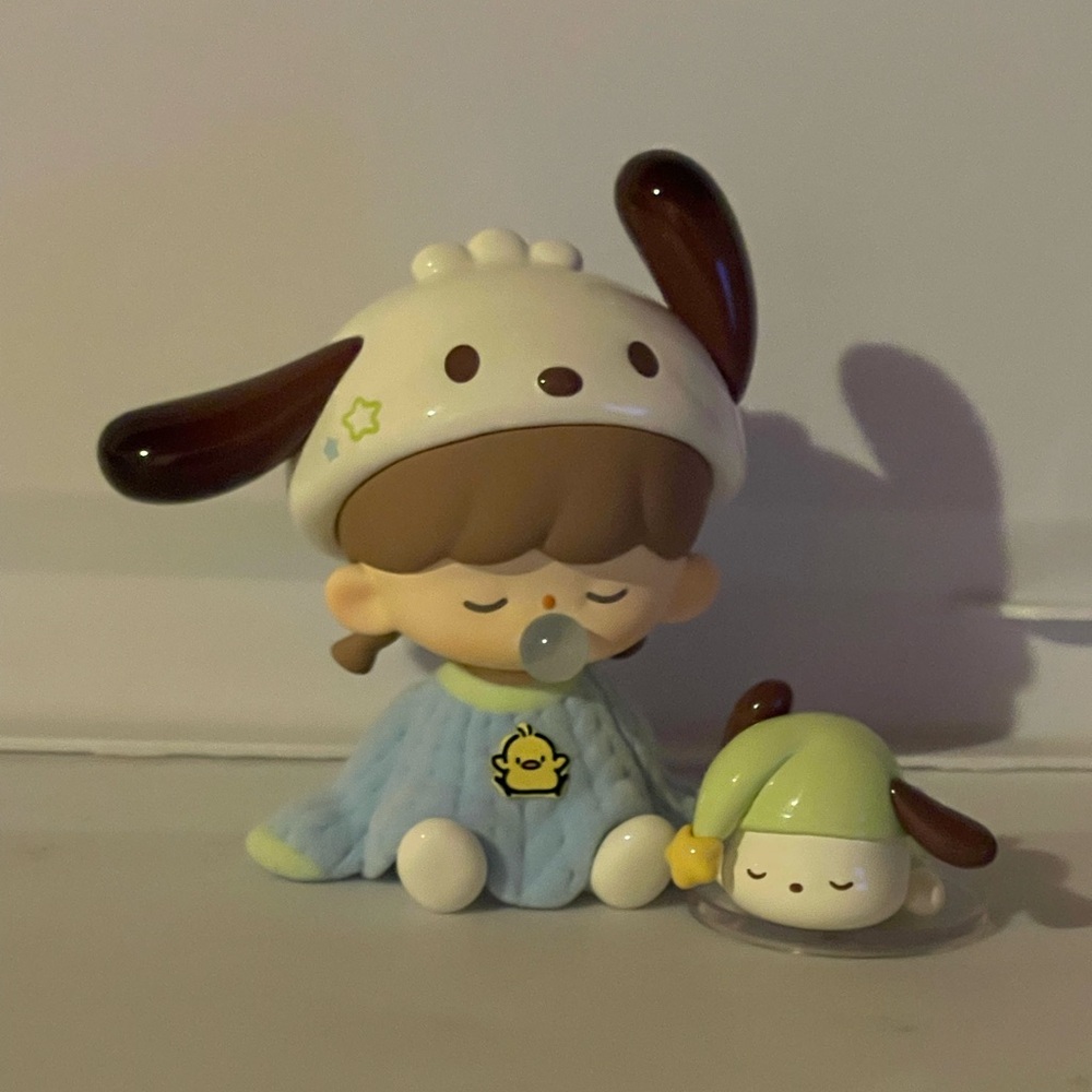 ZZOTON Pochacco Figure – Preparation Before Bedtime Series Sanrio Collectible